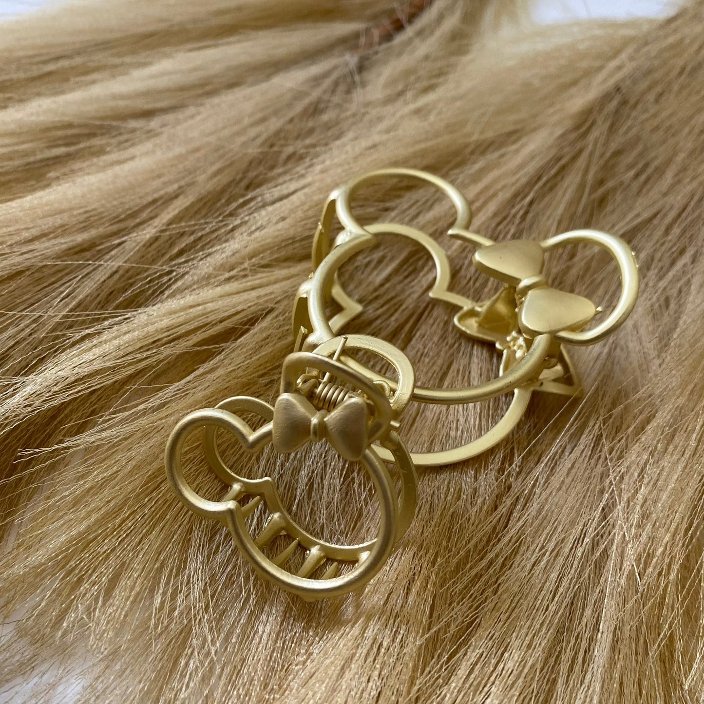 Minnie Gold Claw