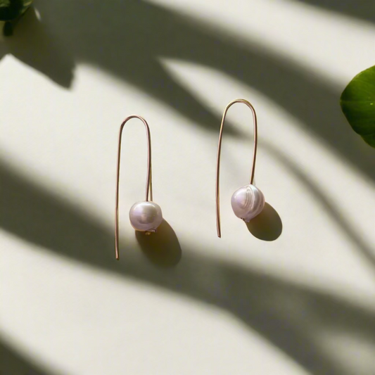 Arc Pearl Earrings