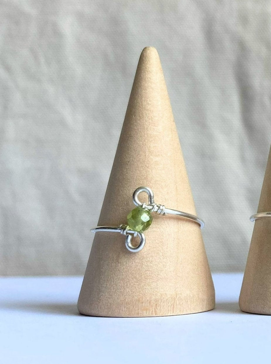 925 Sterling Silver Peridot Wire Ring